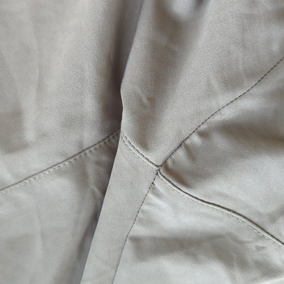 Shorts - Picture 3 of 4